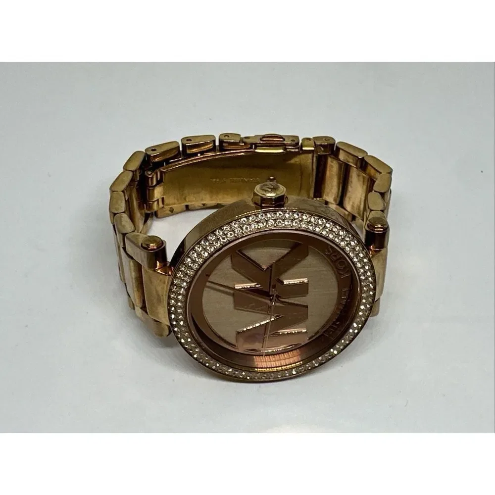 Michael Kors Parker MK5865 Women Rose Gold Analog Dial Quartz Wrist Watch NUL40